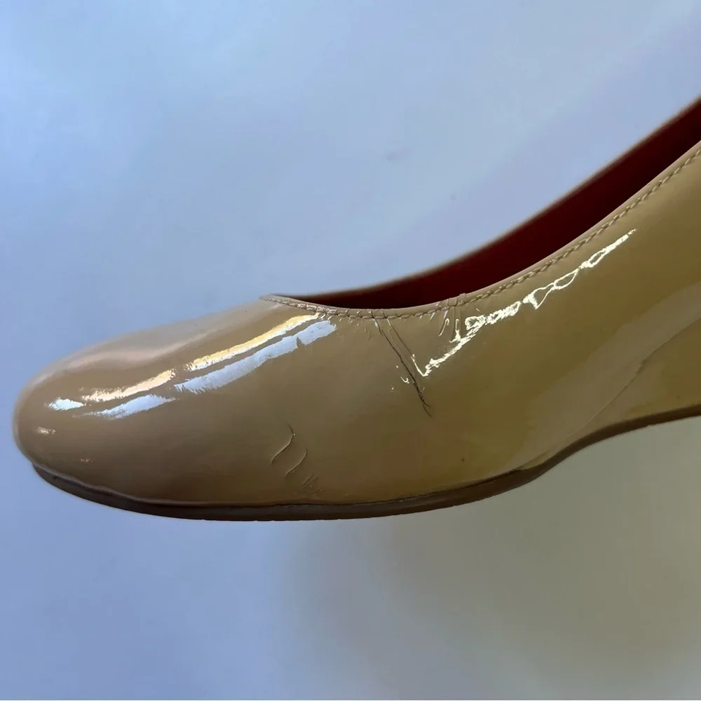 Cole Haan Nude Closed Toe Wedge Heel Shoes 7.5